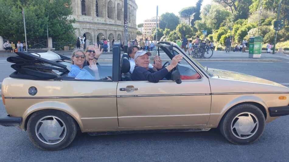 Oldtimer, Fiat500, Vespa mit Sidecar Bild 